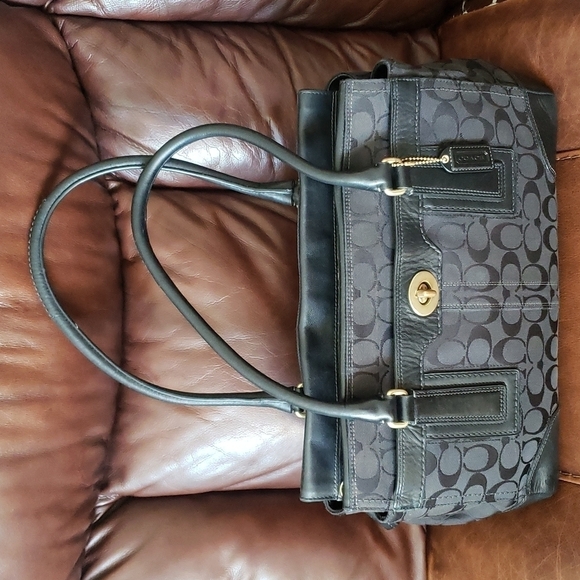 COACH 11063 Hampton Signature Black Canvas Carryall Tote - Picture 5 of 16